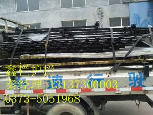 獲嘉賈經(jīng)理古銅大門，圍墻護(hù)欄裝車待發(fā)